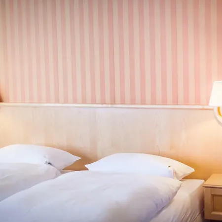 Hotel Altes Kurhaus 2*